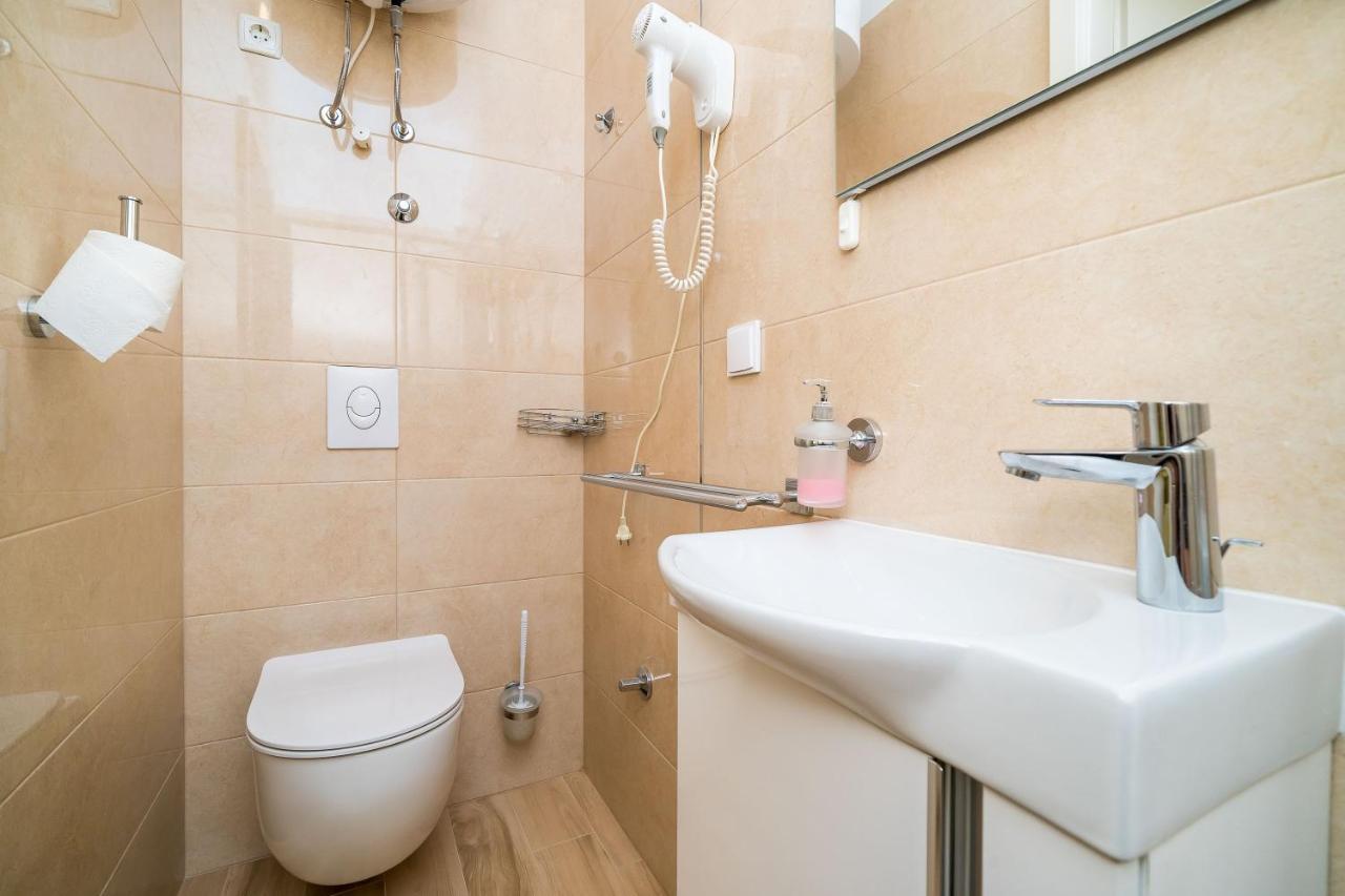 Rooms Rita Дубровник Екстериор снимка